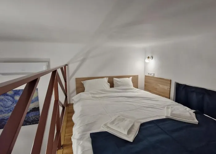 Cozy Old Town Eugen Carada Street *