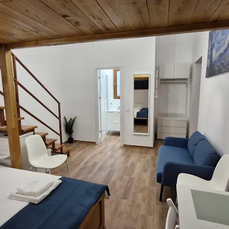 דירה Cozy Old Town Eugen Carada Street *