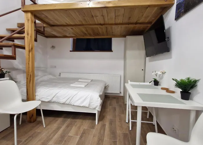 Cozy Old Town Eugen Carada Street