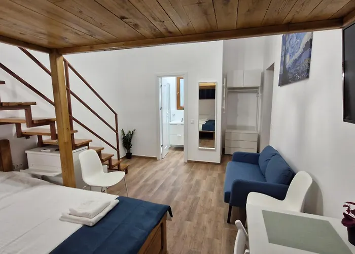 Apartament Cozy Old Town Eugen Carada Street *