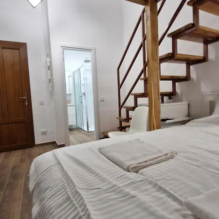 Cozy Old Town Eugen Carada Street Apartment *