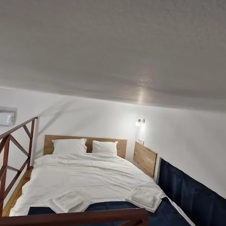 Cozy Old Town Eugen Carada Street Apartment *